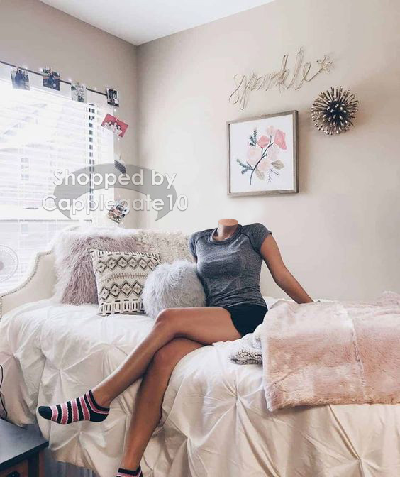 headless 0098 - dorm
Keywords: NBM;NaturalBodyMagic;nbmdetachment;detachable;detached;dullahan;headless;headlesswomen;headlesswoman;headlessgirl;detachedpeople;detachedhead