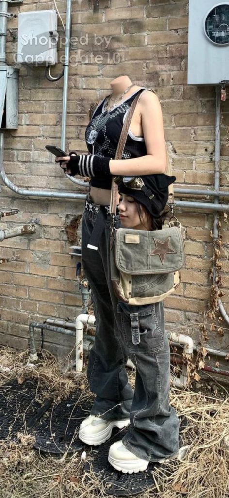 headless 0219 - punk
Keywords: NBM;NaturalBodyMagic;nbmdetachment;detachable;detached;dullahan;headless;headlesswomen;headlesswoman;headlessgirl;detachedpeople;detachedhead