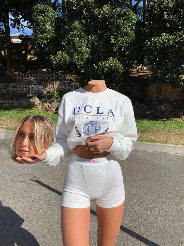 headless 0124 - holding head
Keywords: NBM;NaturalBodyMagic;nbmdetachment;detachable;detached;dullahan;headless;headlesswomen;headlesswoman;headlessgirl;detachedpeople;detachedhead